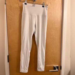 Lululemon size 6 white align 25”.